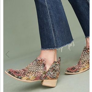SOLD OUT - Anthropologie Jeffrey Campbell Taggart